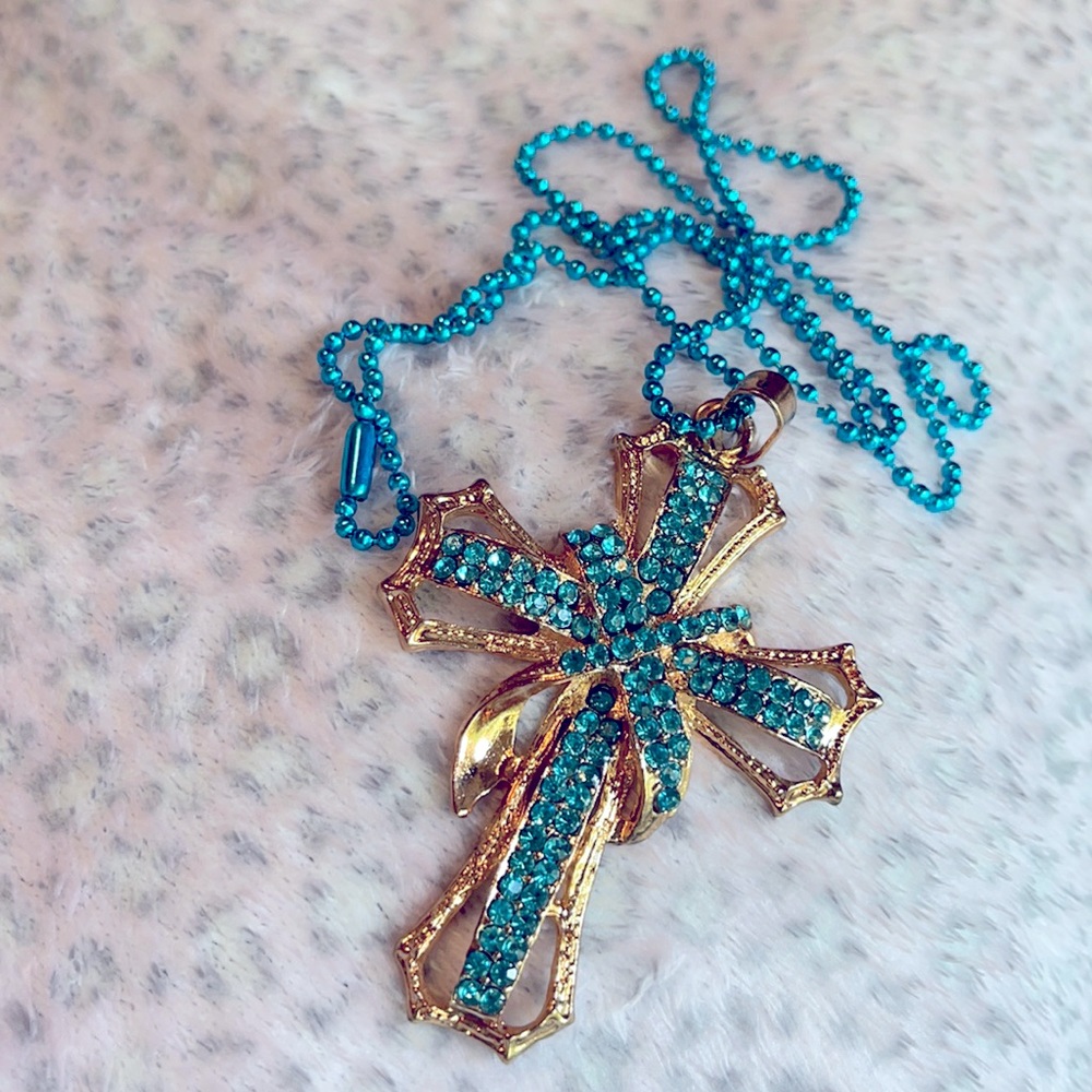 Big Crystal crisscross aqua cross Necklace nwot